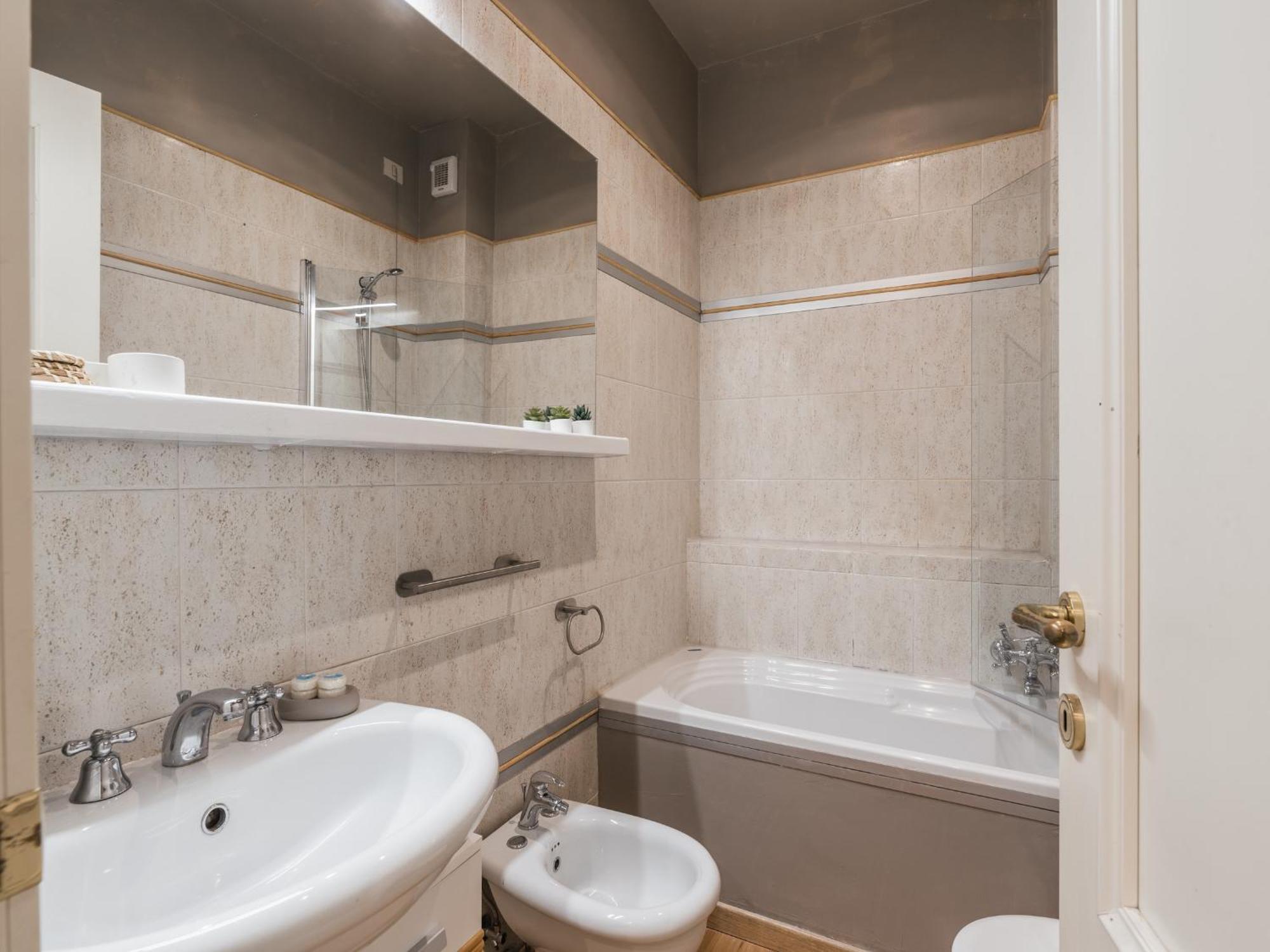 Apartamento The Rent - Charming Flat Near Colosseo Roma