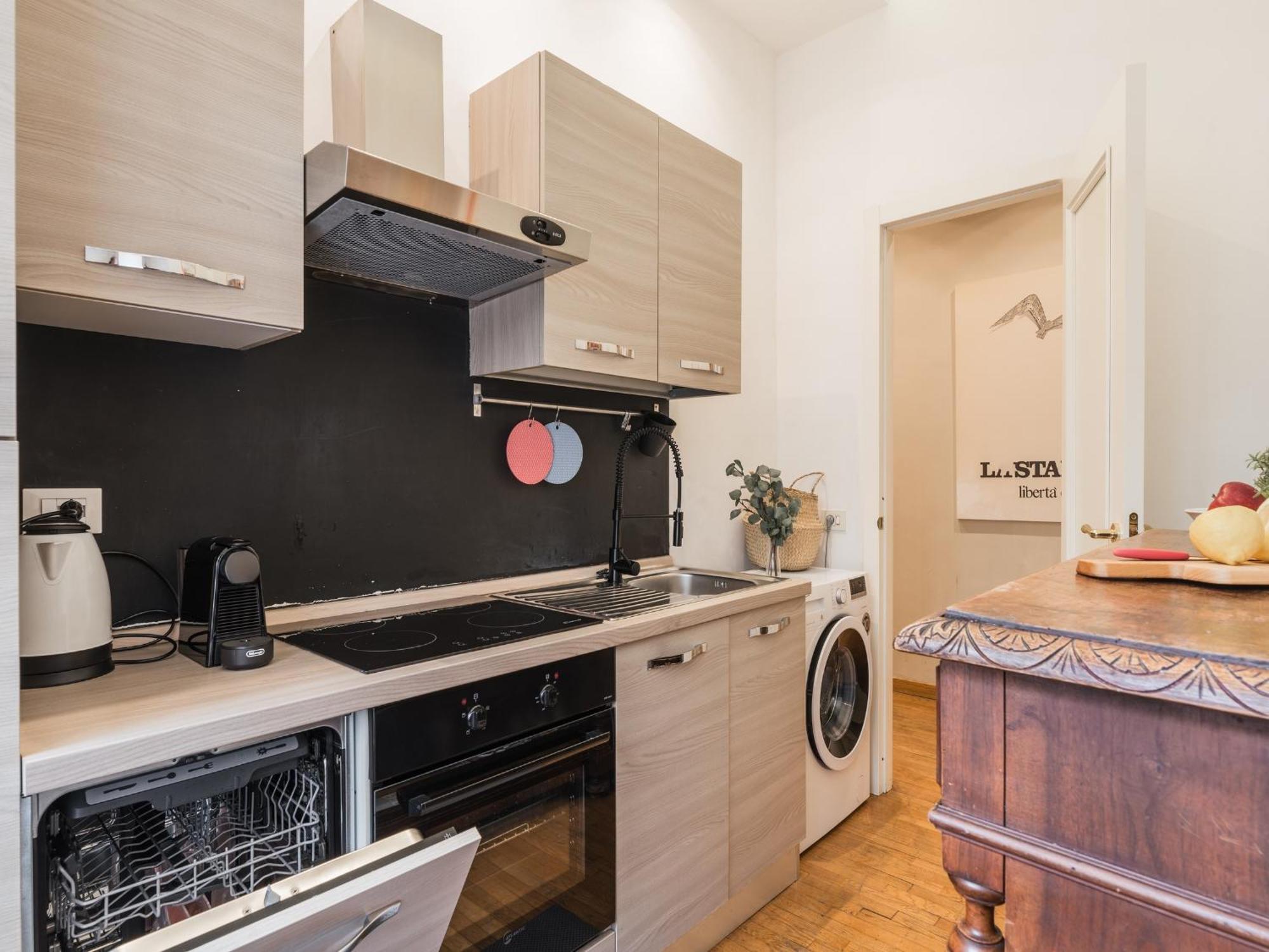 Apartamento The Rent - Charming Flat Near Colosseo *