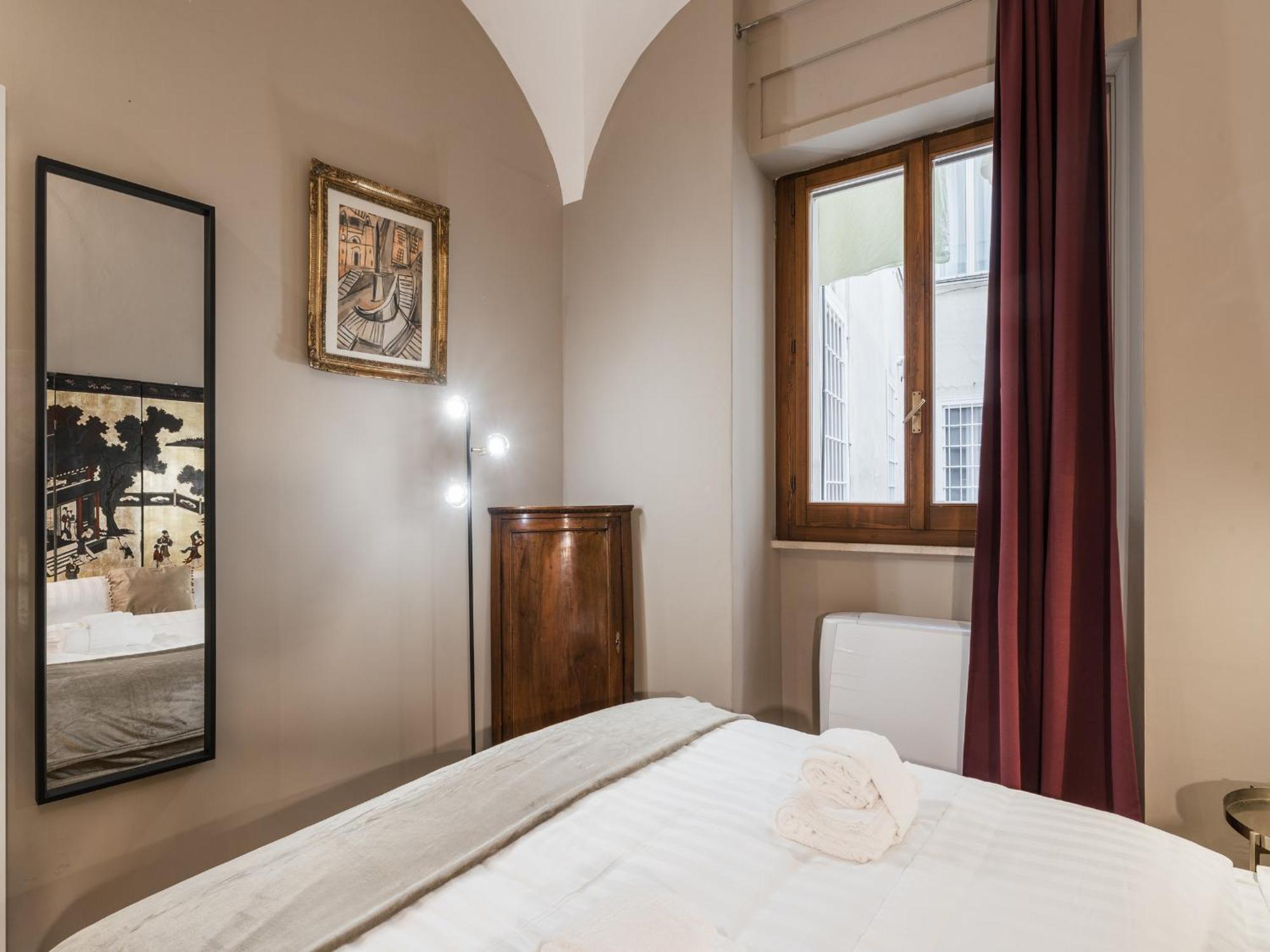 The Rent - Charming Flat Near Colosseo Rom