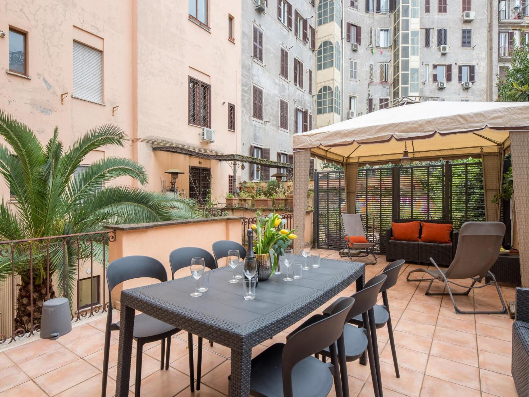 Apartment The Rent - Charming Flat Near Colosseo Rom